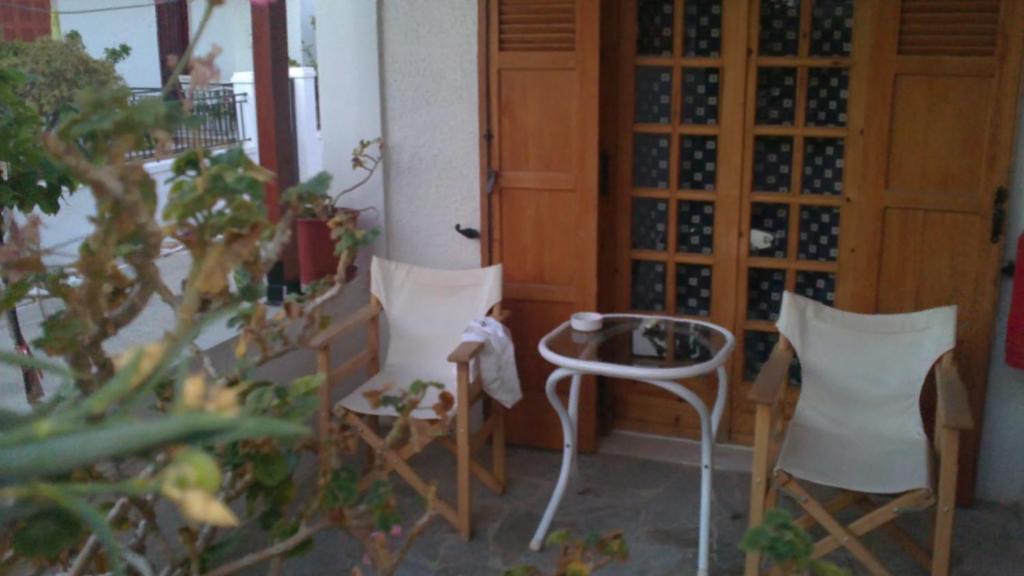 Pantazis Studios Aegina Habitación foto