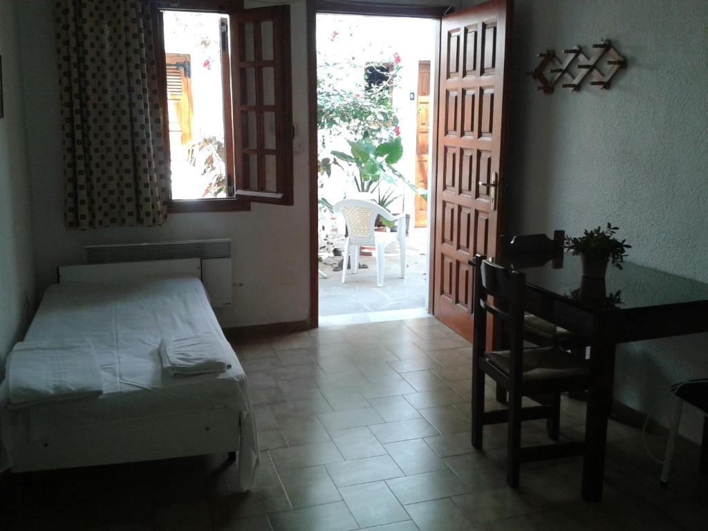 Pantazis Studios Aegina Habitación foto